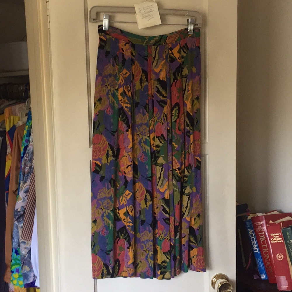 VINTAGE PATTERNED SKIRT